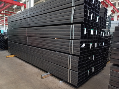 So S&aacute;nh Th&eacute;p Hộp Vu&ocirc;ng Đen V&agrave; Mạ Kẽm: Loại N&agrave;o Tối Ưu Chi Ph&iacute;?